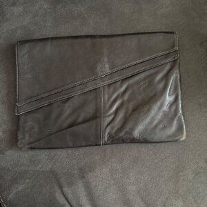 Steiger Vintage Black Leather Clutch Bag  Made In Italy   Magnetic Snap Closure